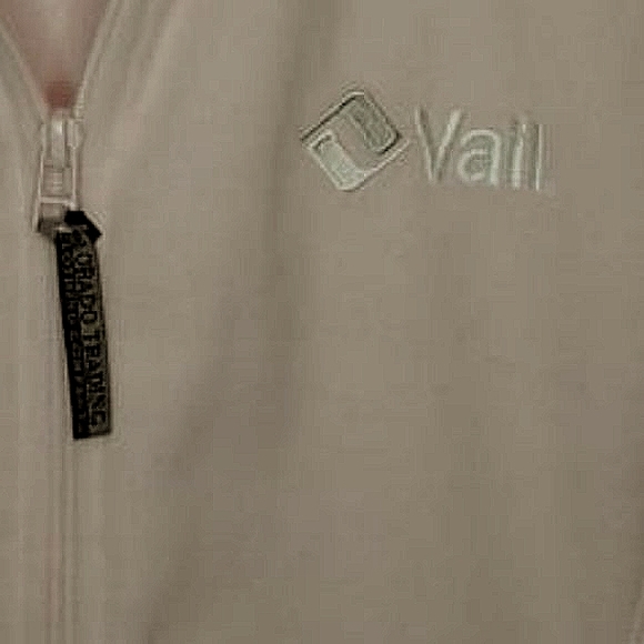 FREE PINK FLEECE VEST with Purchase - Picture 4 of 6